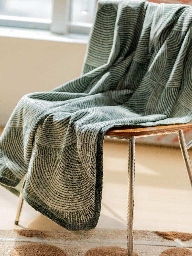 Green Simple Wool Velvet Leisure Blanket